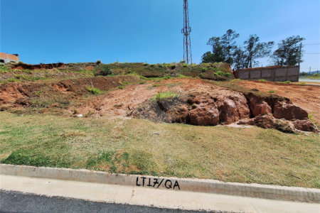 Terreno / Lote Comercial a Venda no Comercial Independência em Vinhedo/SP