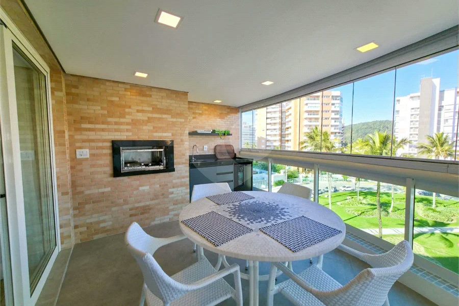 Apartamento à venda com 3 suítes em Riviera de São Lourenço, Bertioga, SP
