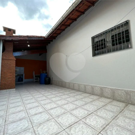CASA NA PRAIA A POUCOS PASSOS DO MAR TERRENO AMPLO E EXCELENTE ESPAÇO PARA TODA A FAMÍLIA