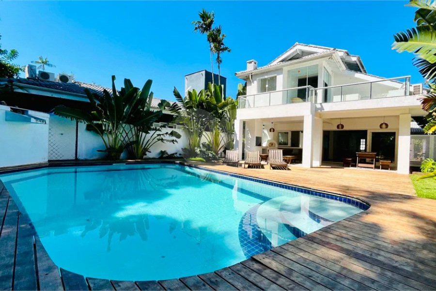 Casa à venda com 4 suítes em Riviera de São Lourenço, Bertioga, SP