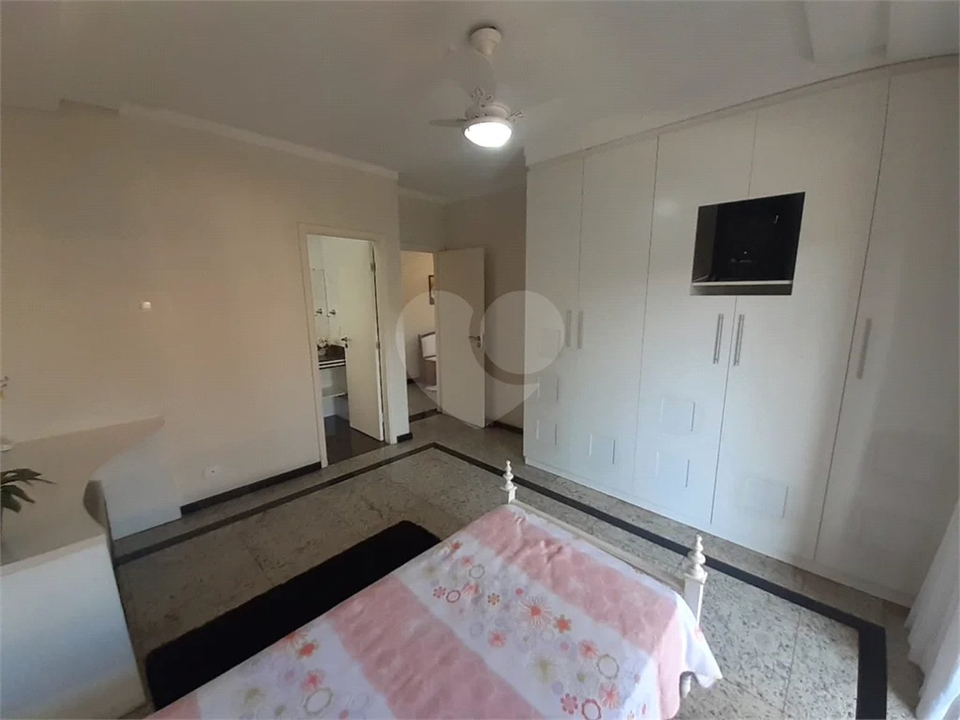 Ótima casa disponível para venda em Piracicaba, no Condomínio Residencial Village Des Lions no bairro Pompéia