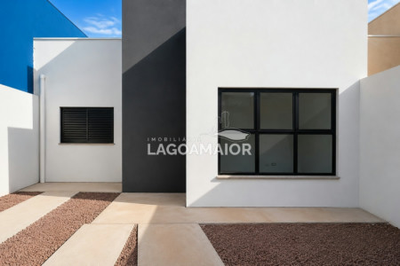 Casa à venda com 2 quartos em Jardim dos Ipês, Três Lagoas - MS