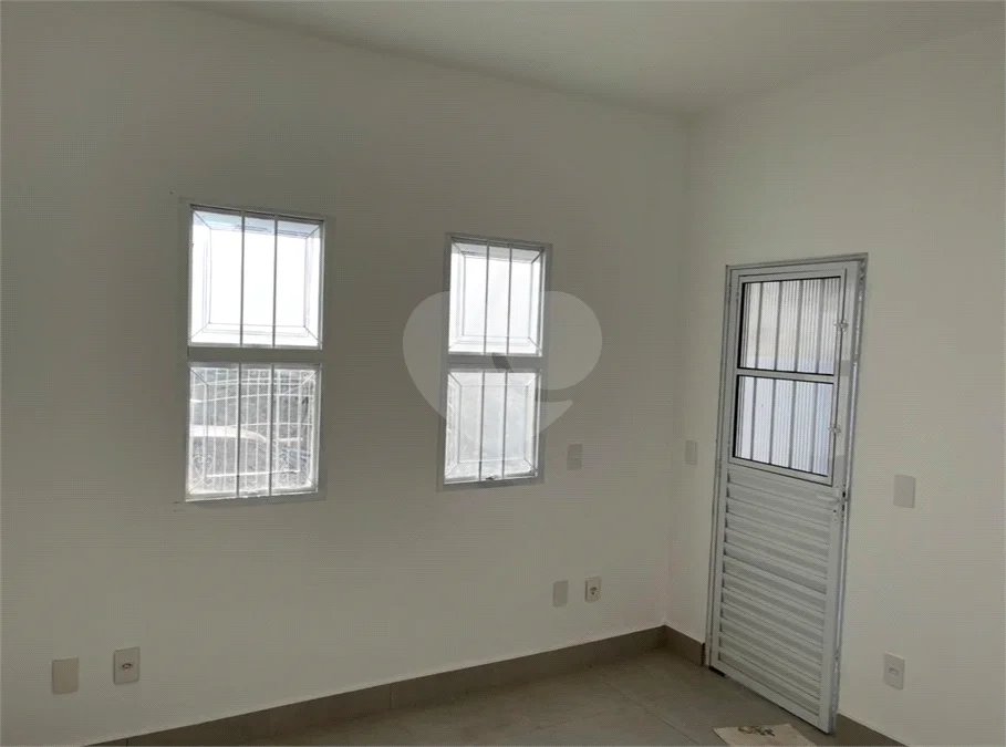 CASA À VENDA | PRONTA PARA MORAR