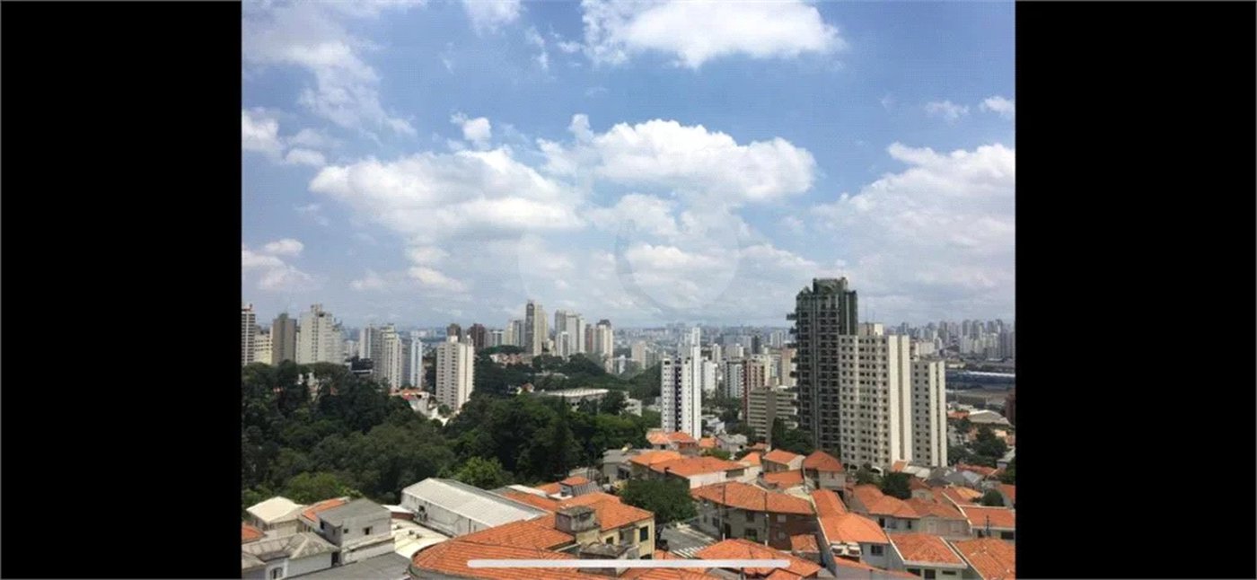 Lindo apartamento em ótima localização na Mooca!
