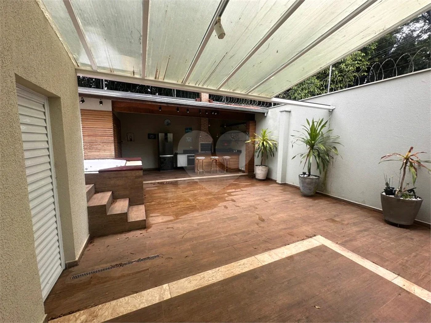 Casa de Condomínio com 3 Quartos e 2 banheiros à Venda, 311 m² por R$ 750.000