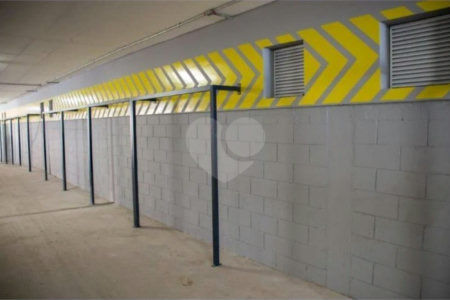 Apartamento 32 m2, com 1 dormitório e 01 vaga de garagem