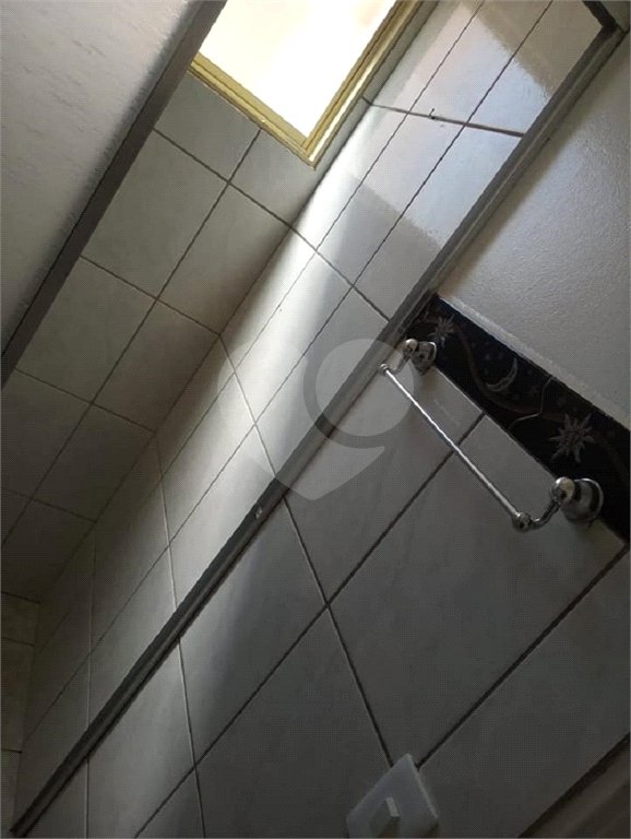 Apartamento no Condomínio Residencial Jardim das Torres.