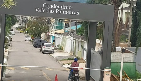 Casa à venda com 3 quartos, sendo 1 suíte,  no condomínio Residencial Vale das Palmeiras, Rio de Janeiro - RJ