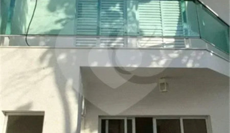 Casa à venda com 4 quartos, sendo 2 suítes,  em Vila Clementino, São Paulo, SP