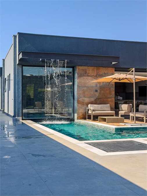 Indaiatuba - Quintas da Terracota - 1252 m² de terreno - casa térrea com 514 m² de área construída -3 vagas de garagem cobertas e 3 descobertas Lavabo - Sala de estar e jantar amplas e integradas - Escritório privativo - Cozinha toda equipada com geladeira, forno, micro-ondas, lava-louças,