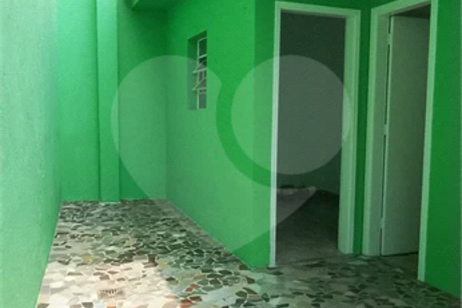 Sobrado à venda com 2 quartos em Jardim Itacolomi, São Paulo, SP