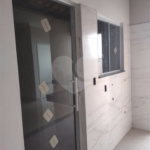 Casa Térrea com 3 dormitórios, sendo 1 suíte.