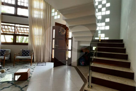 Sobrado amplo e completo na Vila Oliveira – Mogi das Cruzes