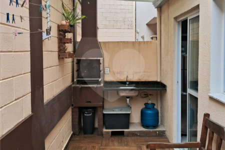 Casa de Vila à venda com 3 quartos, sendo 1 suíte, em Vila Pasti, Louveira, SP
