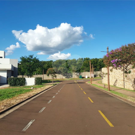 1008m² de frente pro campo de golf