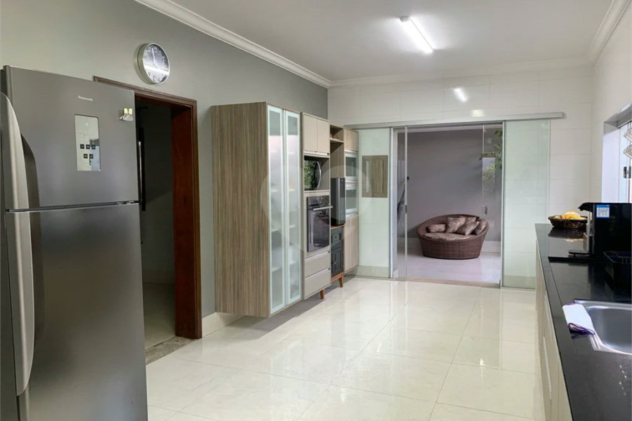 Linda Casa à Venda no Bairro Santa Rosa, na cidade de Piracicaba-SP.