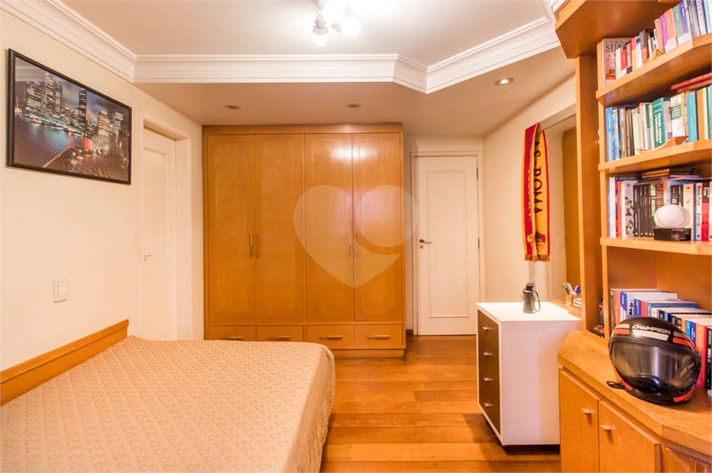 Apartamento com 4 quartos, 3 suítes, 6 vagas, 280 m²Sumaré Alto Padrão
