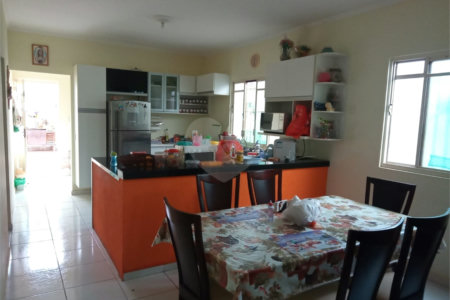 Casa térrea no Cidade Aracy .