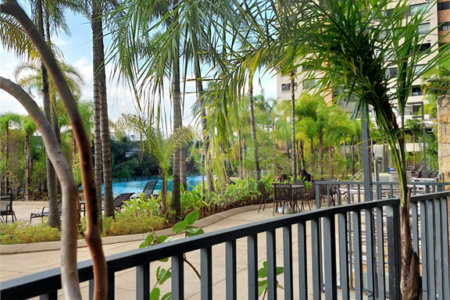 Apartamento no Brás repleto de lazer com 50 m² com 2 dormitórios e 1 vaga, Estuda Permuta