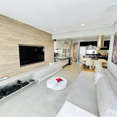 Apartamento venda / locação Vila Nova Conceição, 80m², andar alto, 1 suíte e 2 vagas