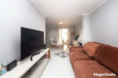 Casa com 260m², 3 dormitórios, 4 vagas, à venda em São Caetano do Sul.