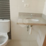 Apartamento no Condomínio Residencial Clarice.
