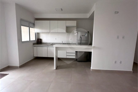 Apartamento Mobiliado de 2 Dormitórios com Suíte no Edifício Valentina Park Venda