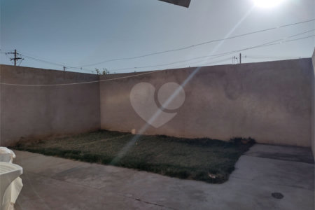 Linda Casa no Bairro Abdelnur