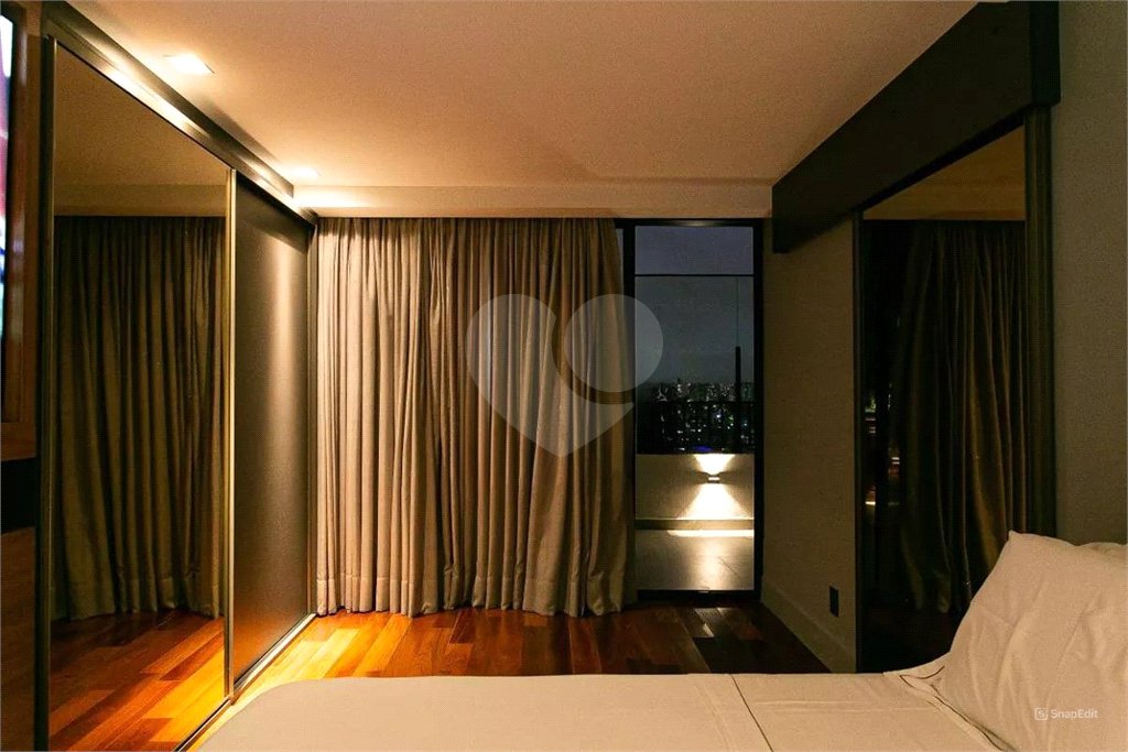 Magnífica Cobertura Penthouse à venda no condomínio Piscine Resort.