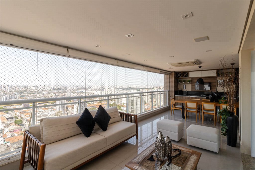 APARTAMENTO IPIRANGA COM 4 SUÍTES E 3 VAGAS - REFORMADO!