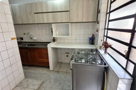 Sobrado à venda com 3 quartos, sendo 1 suíte,  em Jardim Ester Yolanda, São Paulo, SP