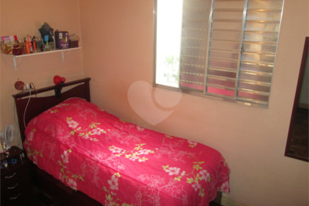 Apartamento com área útil de 72 m², 2 quartos no Bairro do Cambuci.
