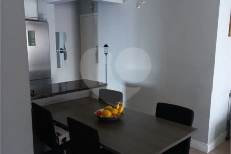 Apartamento Condominio Clube em Pinheiros com 90 m² Útil com 3 dormitórios sendo 1 suíte com 1 Vagas