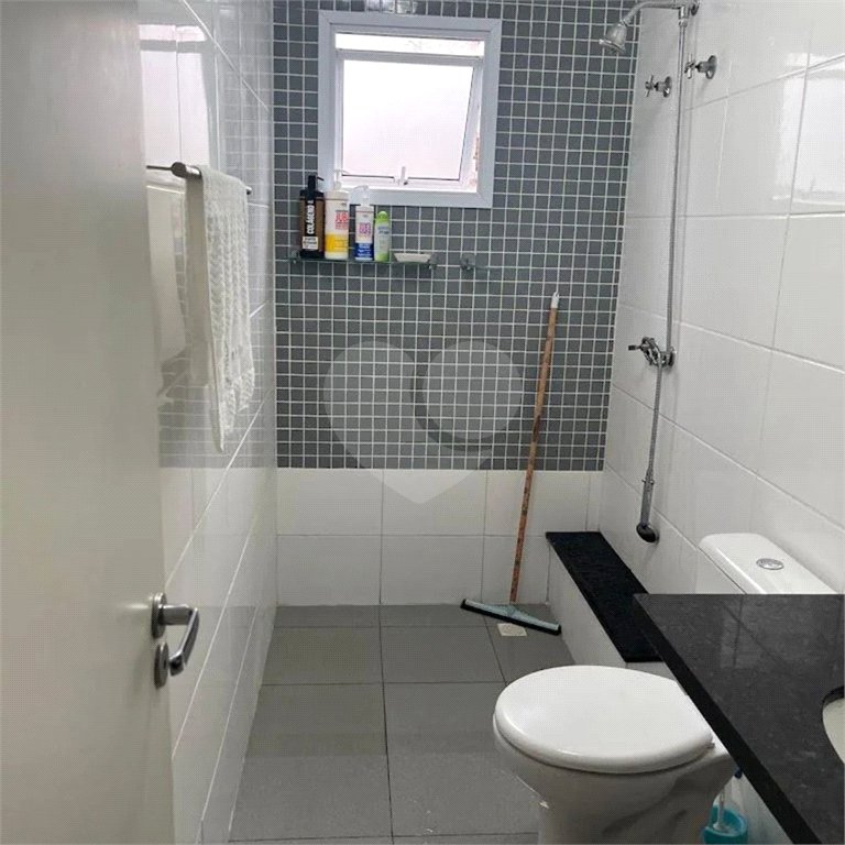 Apto a venda de 230m² no Cambuci com 3 dorms, 5 vagas, 3 suítes. Estuda permuta.