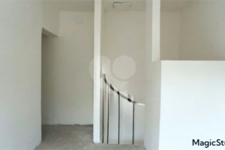 Loja com 52 m² , a 250 metros da estação Butantã , linha amarela do metrô.