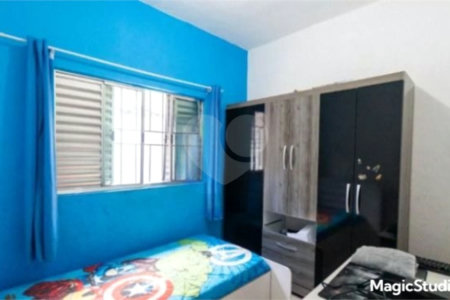 Casa com 200m² , 4 dormitórios , sendo 3 suítes , 2 vagas , à venda no Jabaquara.