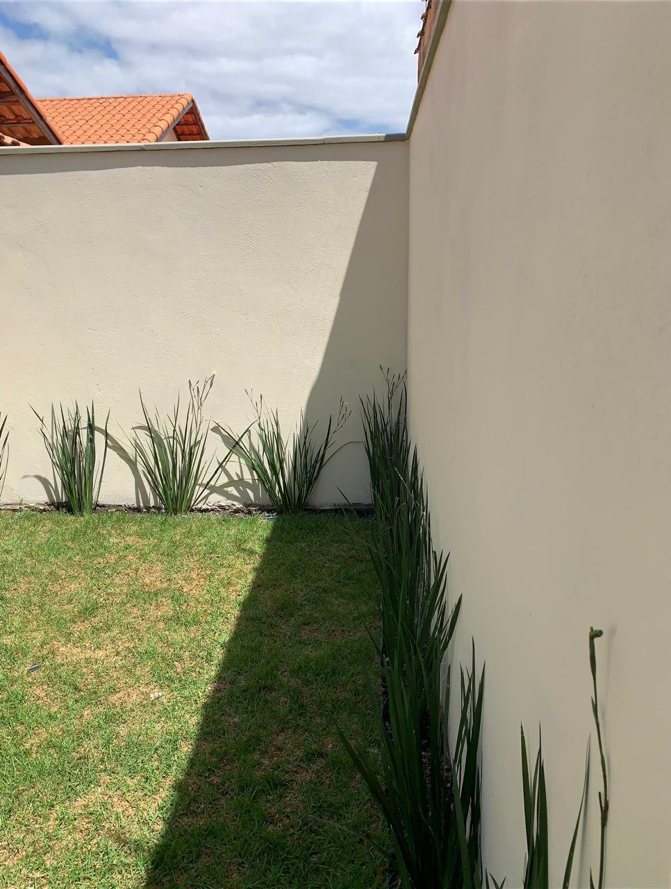 Casa à venda com 2 quartos, sendo 1 suíte, em Nova Itanhaém, Itanhaém - SP