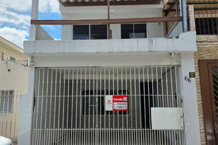 Sobrado à venda com 4 quartos, sendo 1 suíte, em Rio Pequeno, São Paulo, SP