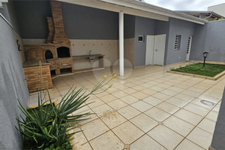 Casa Locação e Venda Condomínio Portal de Itaici 04 Dormitórios 02 suítes