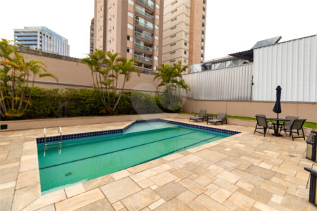 Cobertura à venda com 3 quartos, sendo 2 suítes, em Vila Olímpia, São Paulo, SP