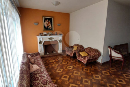 Casa/sobrado para locação no Centro