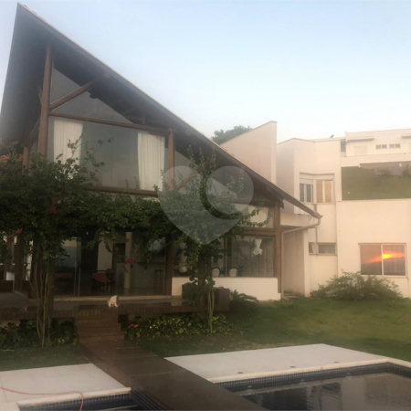 Mansão de Luxo em Louveira: Viva o Sonho no Condomínio Jardim Primavera