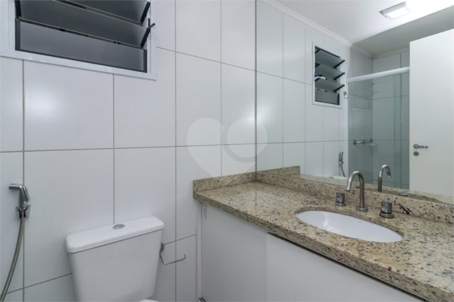**Apartamento na Saúde 61m² | 2 dormitórios | 1 suíte | 2 vagas | depósito privativo**