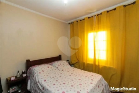 Casa com 154m², 2 dormitórios, 1 vaga, à venda na Vila Ema.