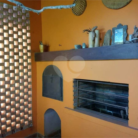 Casa térrea com piscina para venda no Parque Santa Marta