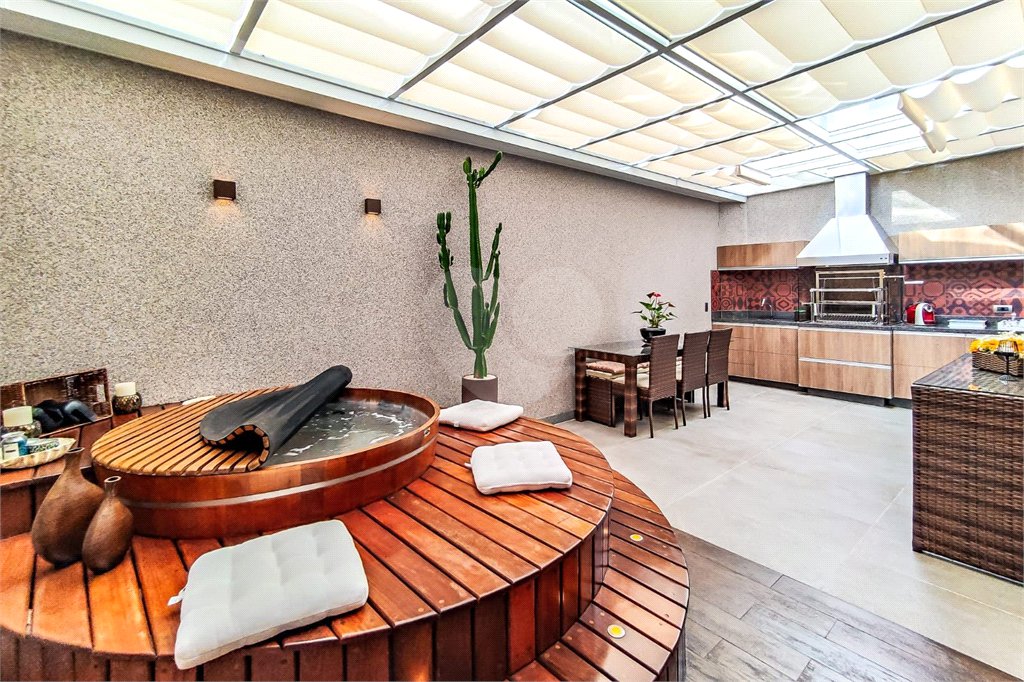 Casa à venda com 3 suítes no condomínio Residencial Paineiras, São Paulo - SP