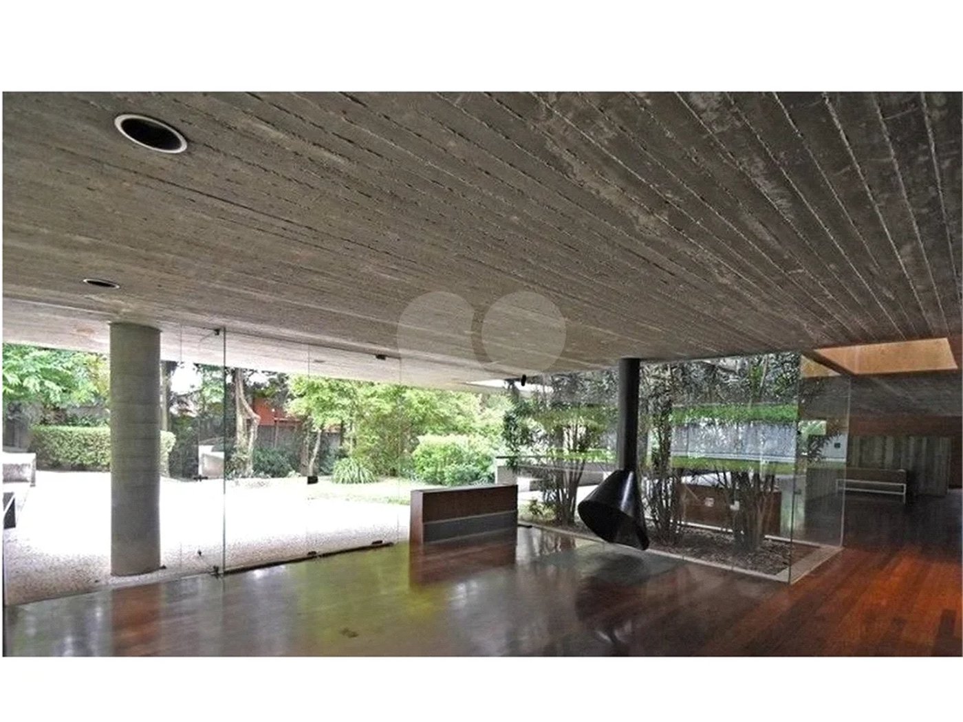 Casa com 976 m² e terreno de 3.100 m², à venda por R$ 16.000.000,00