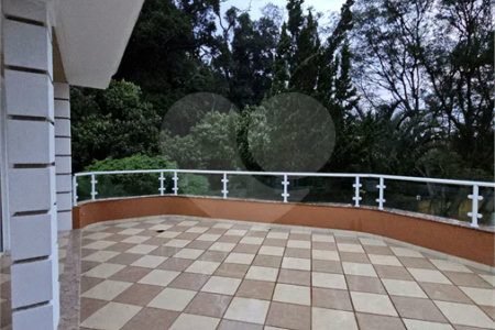 LINDA CASA PARA LOCAÇÃO COM 5 DORMITÓRIOS E PISCINA - Fernando Nobre – Cotia/SP