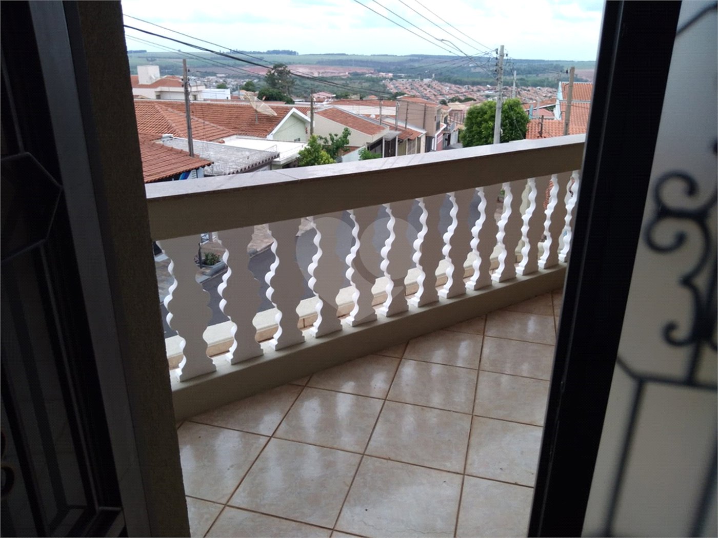 Sobrado 3 quartos 1 suíte