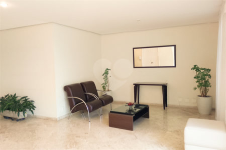 Apartamento a Venda na Chácara Santo Antônio, 163 m², 3 suítes, 2 vagas,, lazer e próximo ao parque